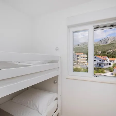 Apartment Luxury Shine&roze With Sea View&parking Near