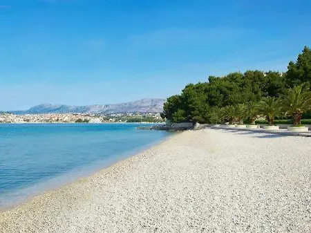 Luxury Shine&roze With Sea View&parking Near Apartament Podstrana