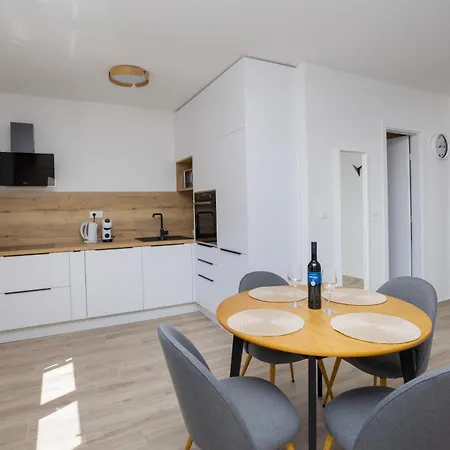 Luxury Shine&roze With Sea View&parking Near Apartament *