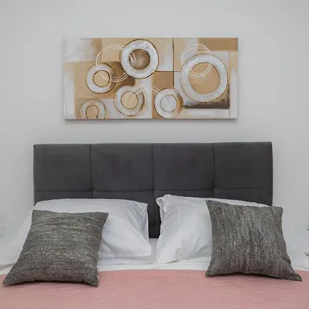 Luxury Shine&roze With Sea View&parking Near