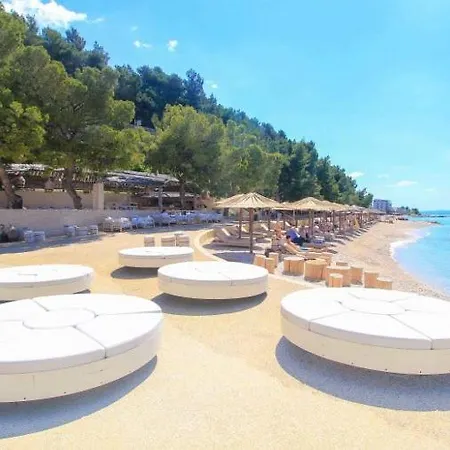 Luxury Shine&roze With Sea View&parking Near Podstrana